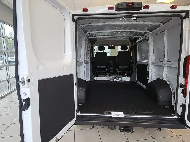 2025 Ram ProMaster Cargo Van Tradesman Low Roof 136" WB w/Pass Seat