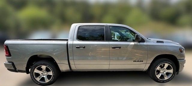 2025 RAM Ram 1500 RAM 1500 TRADESMAN CREW CAB 4X4 57 BOX