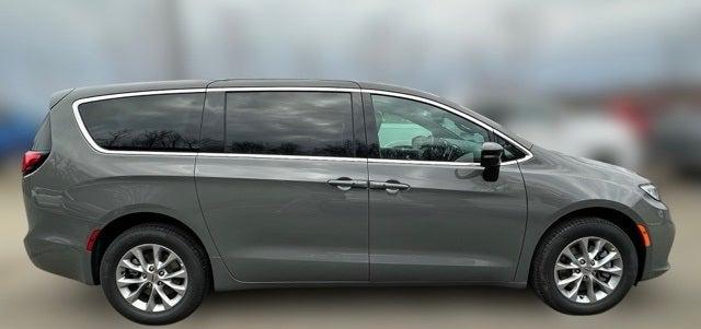 2025 Chrysler Pacifica PACIFICA SELECT AWD