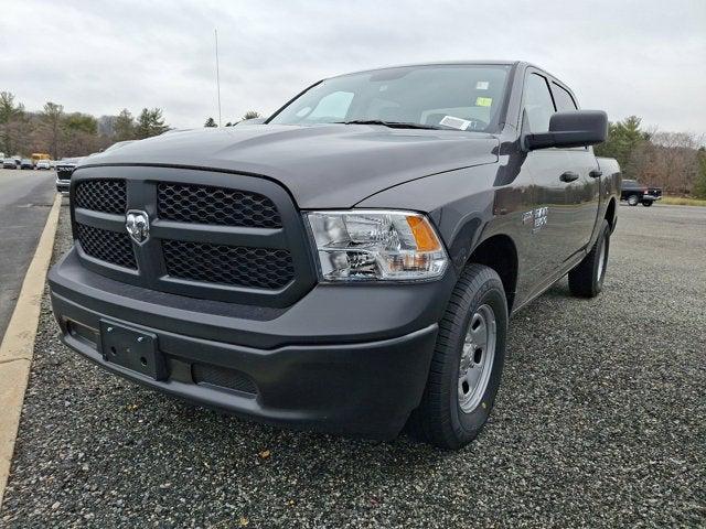 2024 RAM Ram 1500 Classic RAM 1500 CLASSIC TRADESMAN CREW CAB 4X4 57 BOX