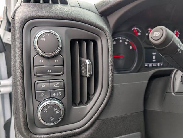 2025 GMC Sierra 3500HD 4WD Double Cab Long Bed Pro