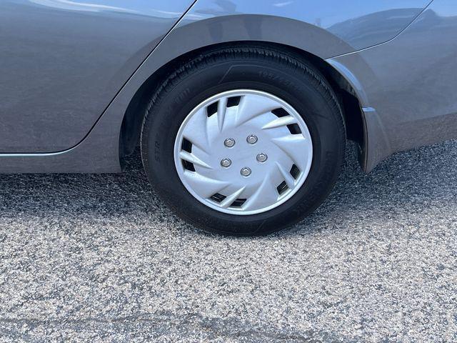 2021 Nissan Versa S 5-Speed Manual Transmission
