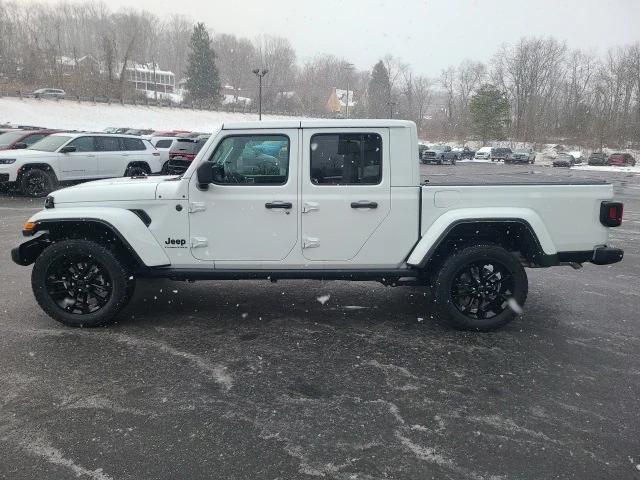 2025 Jeep Gladiator GLADIATOR NIGHTHAWK 4X4