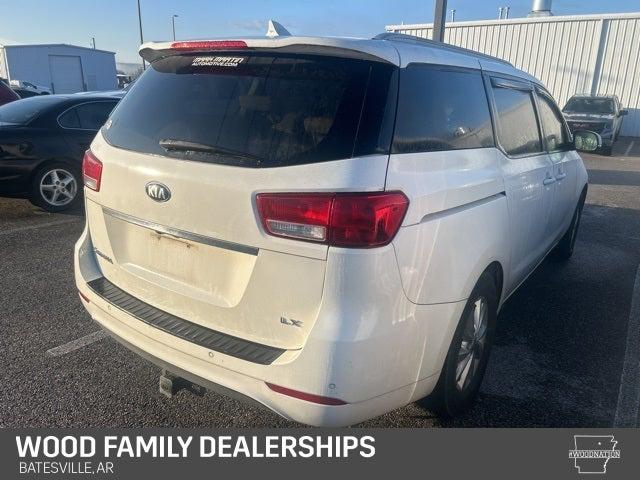 2015 Kia Sedona LX