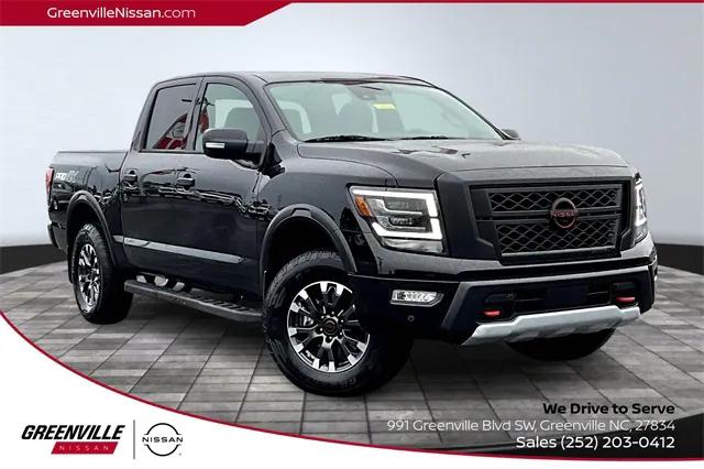 2024 Nissan TITAN Crew Cab PRO-4X 4x4