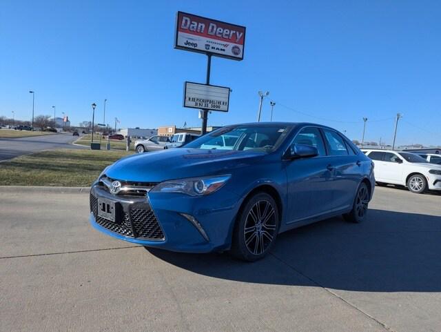 2016 Toyota Camry SE