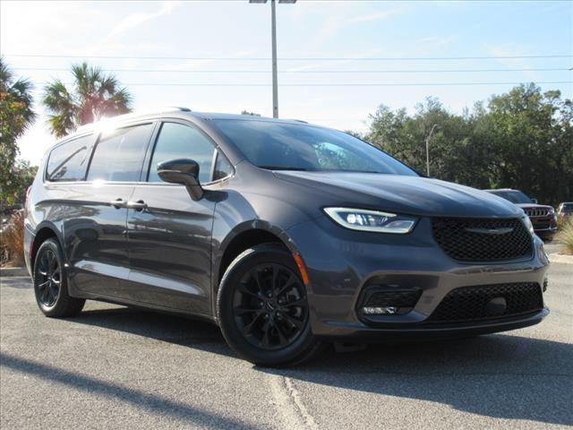 2021 Chrysler Pacifica Touring