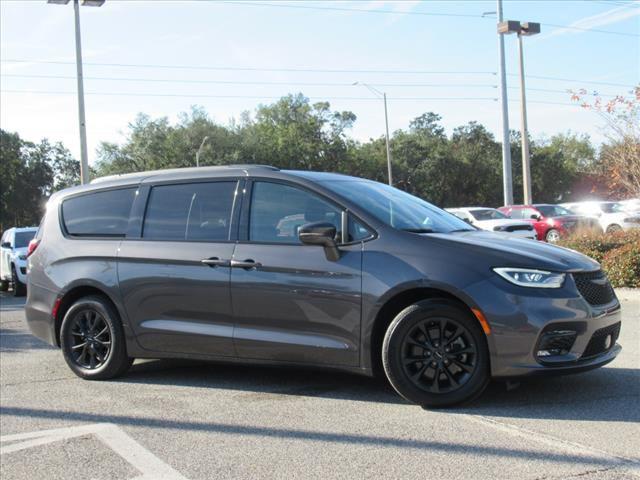 2021 Chrysler Pacifica Touring