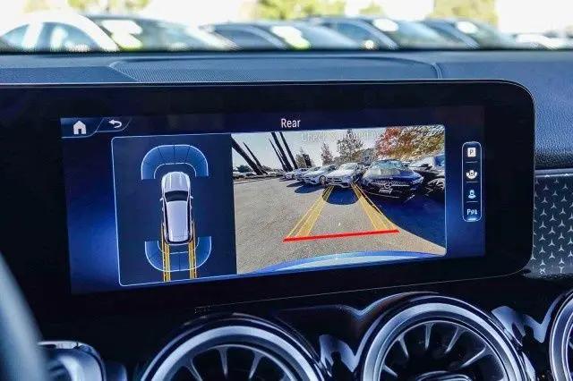 2024 Mercedes-Benz GLB 4MATIC
