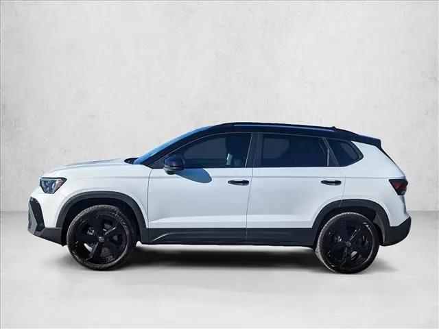 2025 Volkswagen Taos 1.5T SE Black