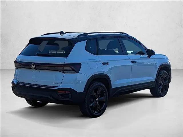 2025 Volkswagen Taos 1.5T SE Black