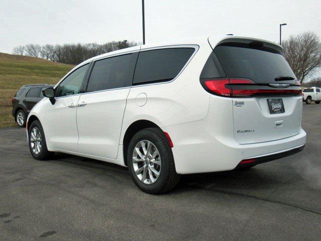 2025 Chrysler Pacifica PACIFICA SELECT AWD