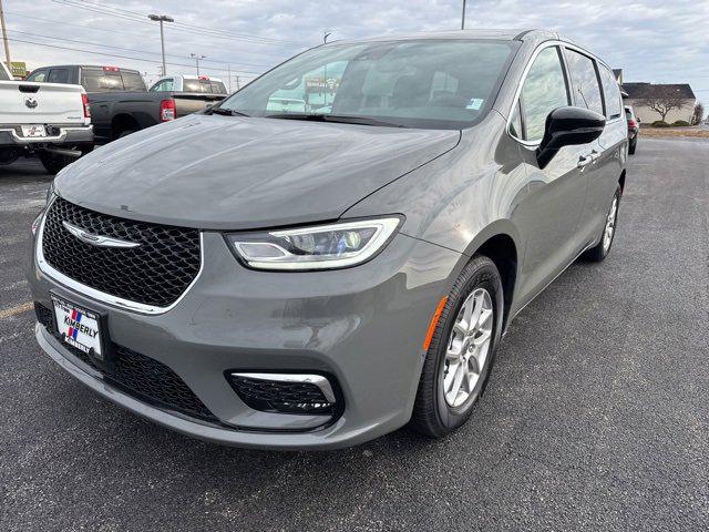 2025 Chrysler Pacifica PACIFICA SELECT