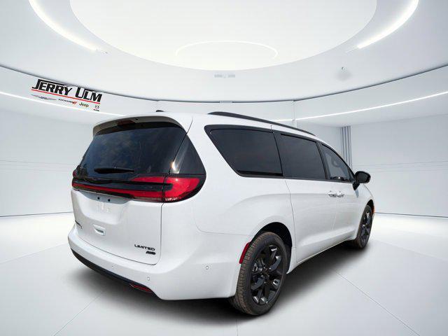 2025 Chrysler Pacifica PACIFICA LIMITED AWD