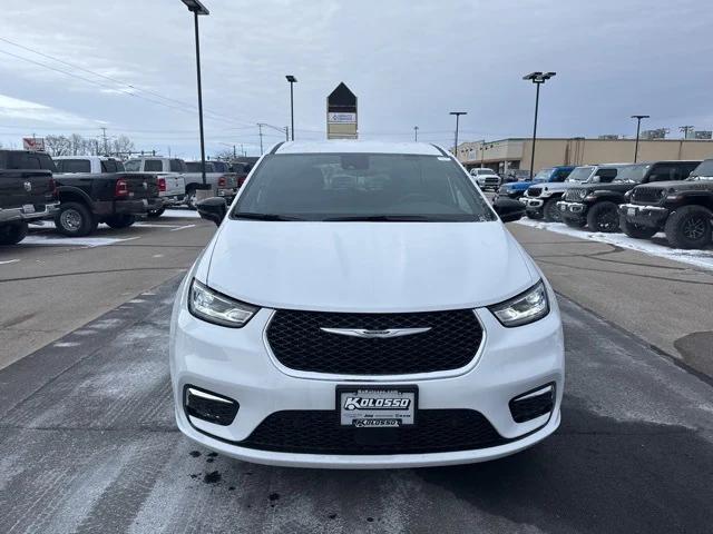 2025 Chrysler Pacifica PACIFICA SELECT