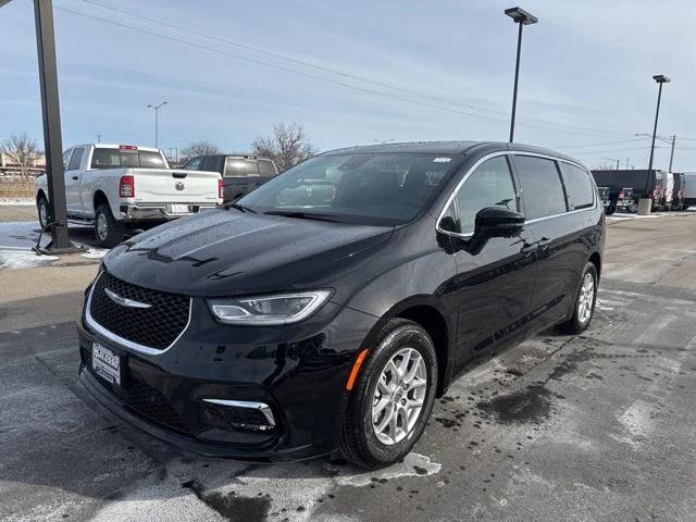 2025 Chrysler Pacifica PACIFICA SELECT