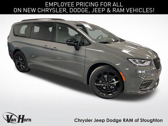 2025 Chrysler Pacifica PACIFICA LIMITED