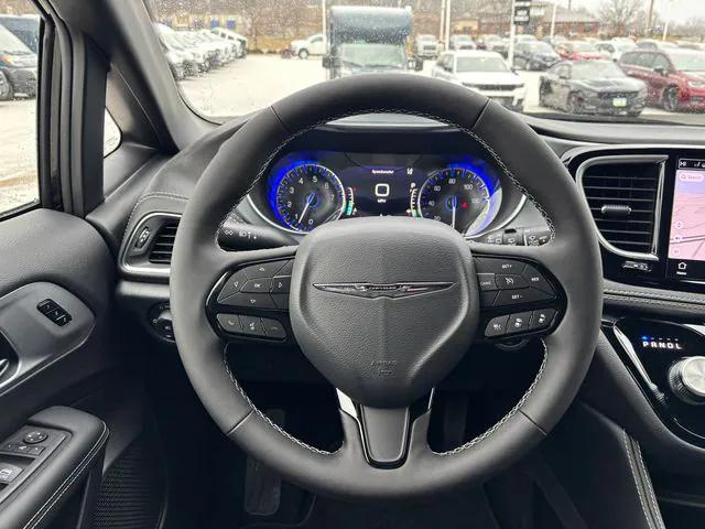 2025 Chrysler Pacifica PACIFICA LIMITED