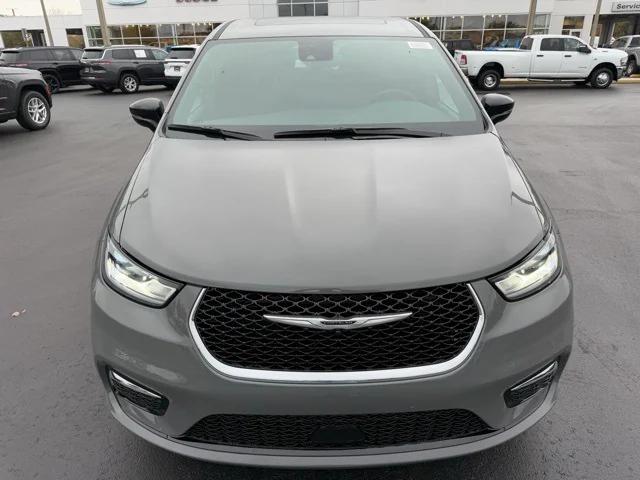 2025 Chrysler Pacifica PACIFICA SELECT AWD