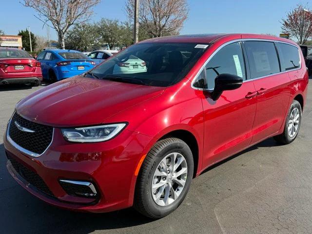 2025 Chrysler Pacifica PACIFICA SELECT AWD