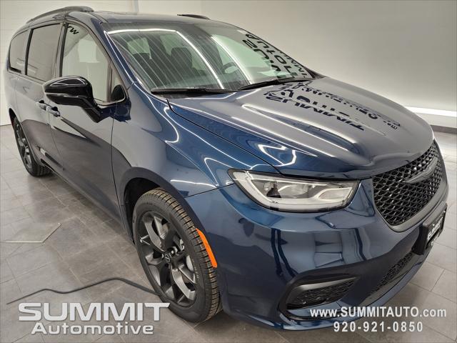 2025 Chrysler Pacifica PACIFICA LIMITED AWD