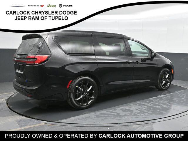 2025 Chrysler Pacifica PACIFICA LIMITED