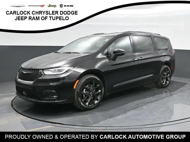 2025 Chrysler Pacifica PACIFICA LIMITED
