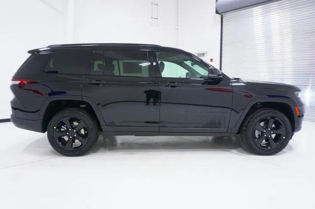 2025 Jeep Grand Cherokee GRAND CHEROKEE L LIMITED 4X2