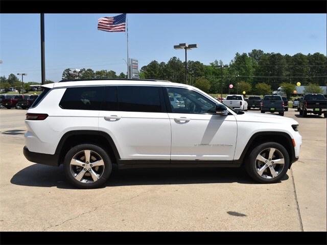2025 Jeep Grand Cherokee GRAND CHEROKEE L LIMITED 4X2