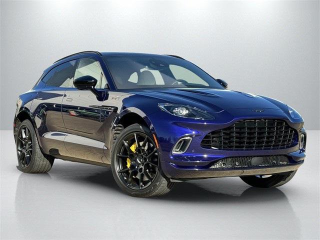 2022 Aston Martin DBX Base's photo