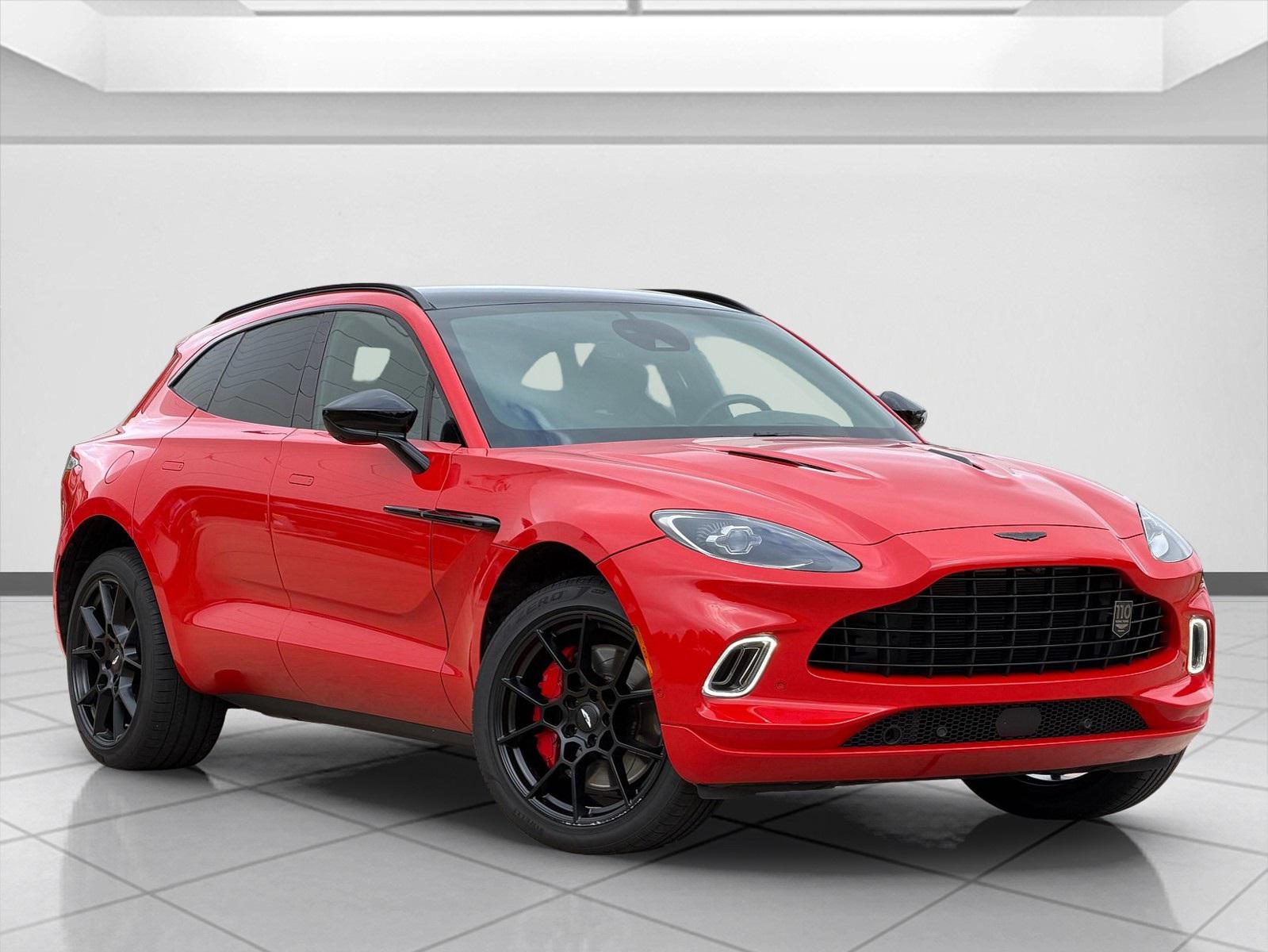 2023 Aston Martin DBX Base's photo