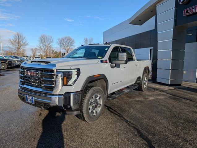 2025 GMC Sierra 2500HD 4WD Crew Cab Standard Bed SLE