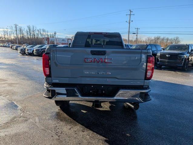 2025 GMC Sierra 2500HD 4WD Crew Cab Standard Bed SLE