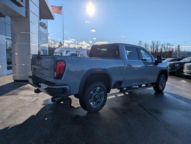 2025 GMC Sierra 2500HD 4WD Crew Cab Standard Bed SLE