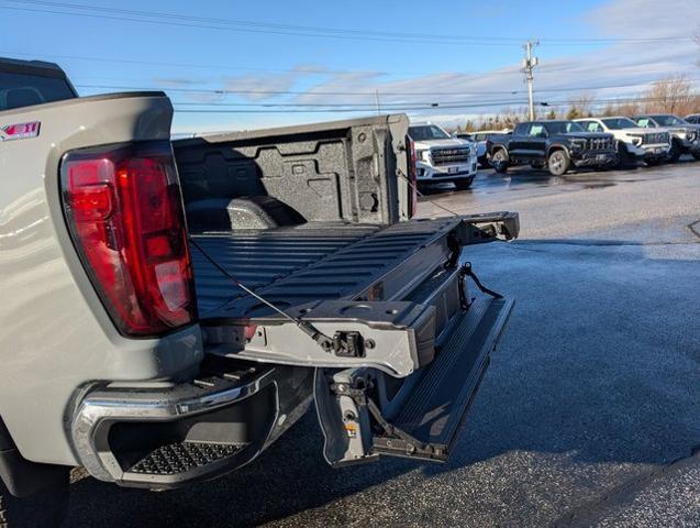 2025 GMC Sierra 2500HD 4WD Crew Cab Standard Bed SLE