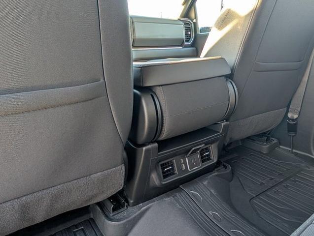 2025 GMC Sierra 2500HD 4WD Crew Cab Standard Bed SLE