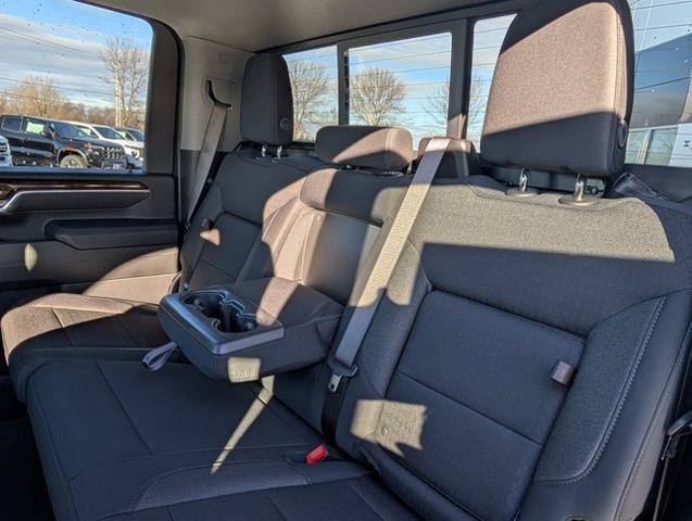 2025 GMC Sierra 2500HD 4WD Crew Cab Standard Bed SLE