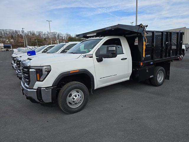 2025 GMC Sierra 3500HD Pro
