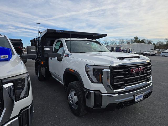 2025 GMC Sierra 3500HD Pro