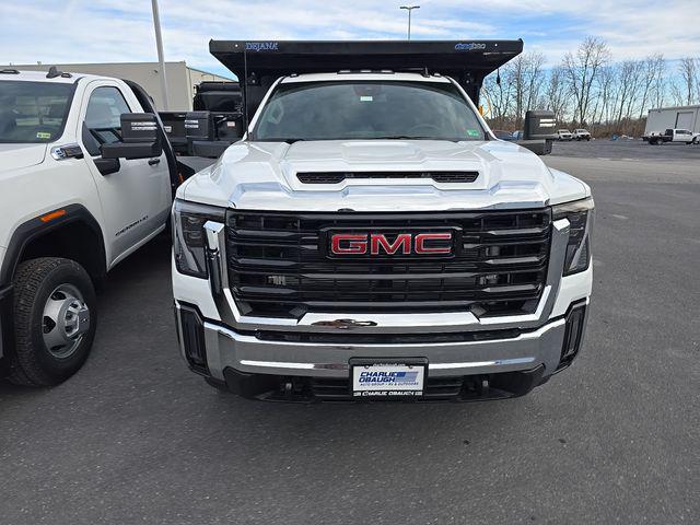 2025 GMC Sierra 3500HD Pro