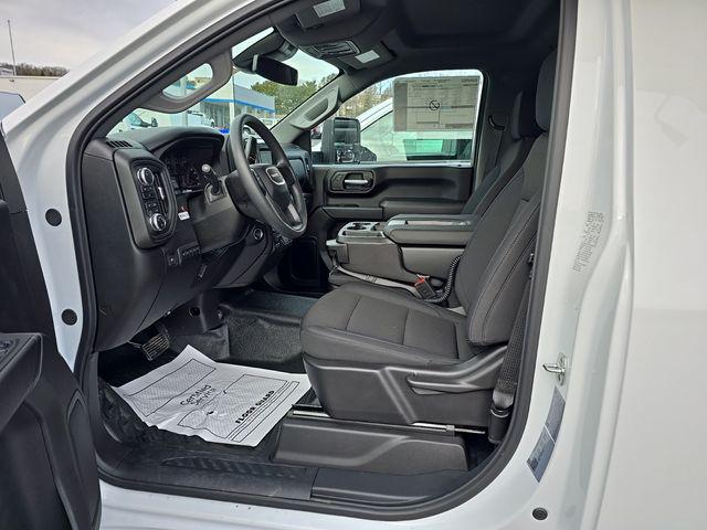2025 GMC Sierra 3500HD Pro