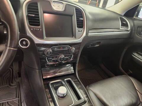 2016 Chrysler 300 Limited