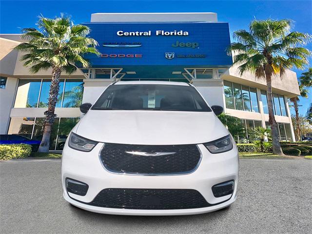 2025 Chrysler Pacifica Hybrid PACIFICA PLUG-IN HYBRID SELECT