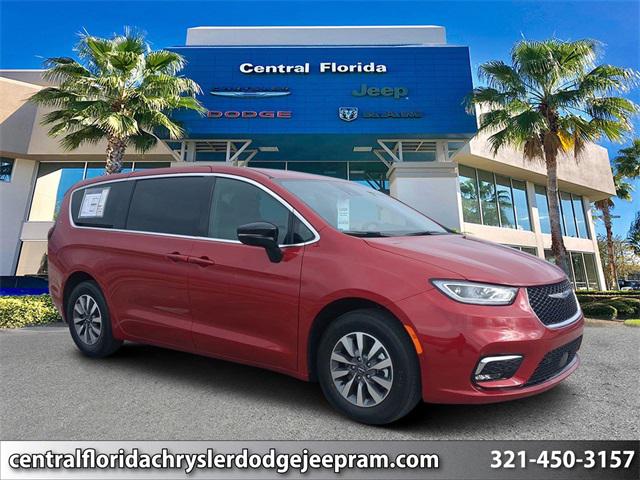 2025 Chrysler Pacifica Hybrid PACIFICA PLUG-IN HYBRID SELECT