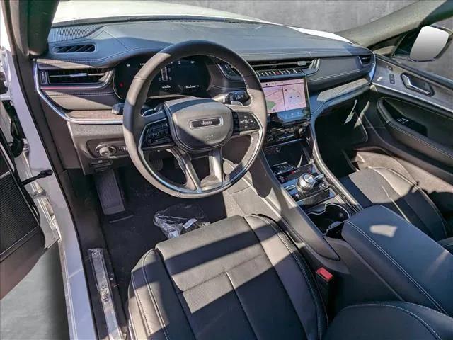 2025 Jeep Grand Cherokee GRAND CHEROKEE OVERLAND 4X4