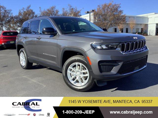 2025 Jeep Grand Cherokee GRAND CHEROKEE LAREDO X 4X4