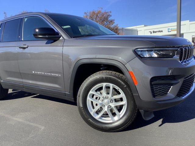 2025 Jeep Grand Cherokee GRAND CHEROKEE LAREDO X 4X4