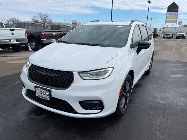 2025 Chrysler Pacifica PACIFICA LIMITED
