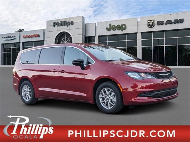 2025 Chrysler Voyager VOYAGER