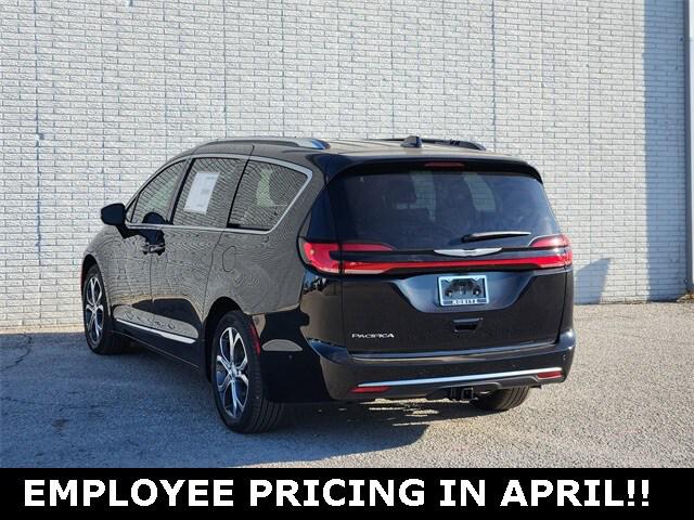 2025 Chrysler Pacifica PACIFICA PINNACLE